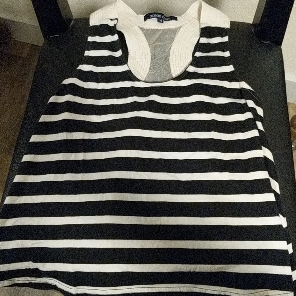 Blue ans white tank